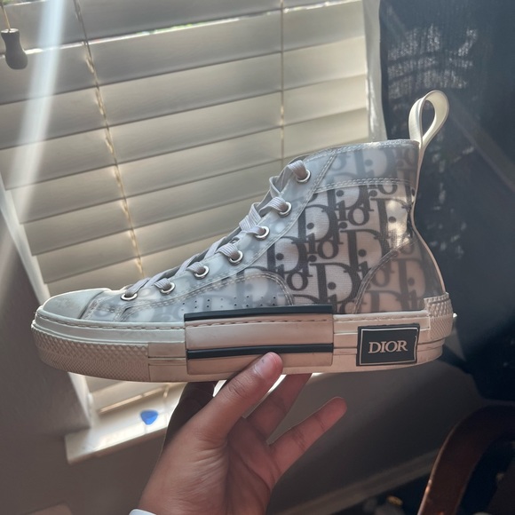 I’m selling these B23 HIGH-TOP SNEAKER (Dior Converse). - Picture 3 of 5